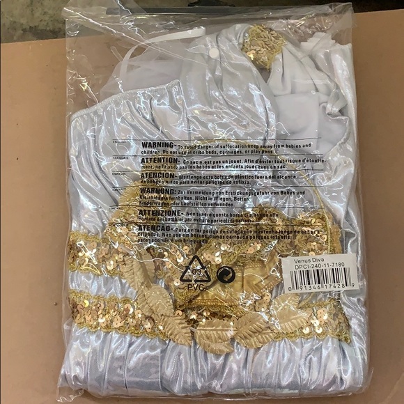 TARGET Women’s Venus Diva Goddess Costume, size S - Picture 3 of 3